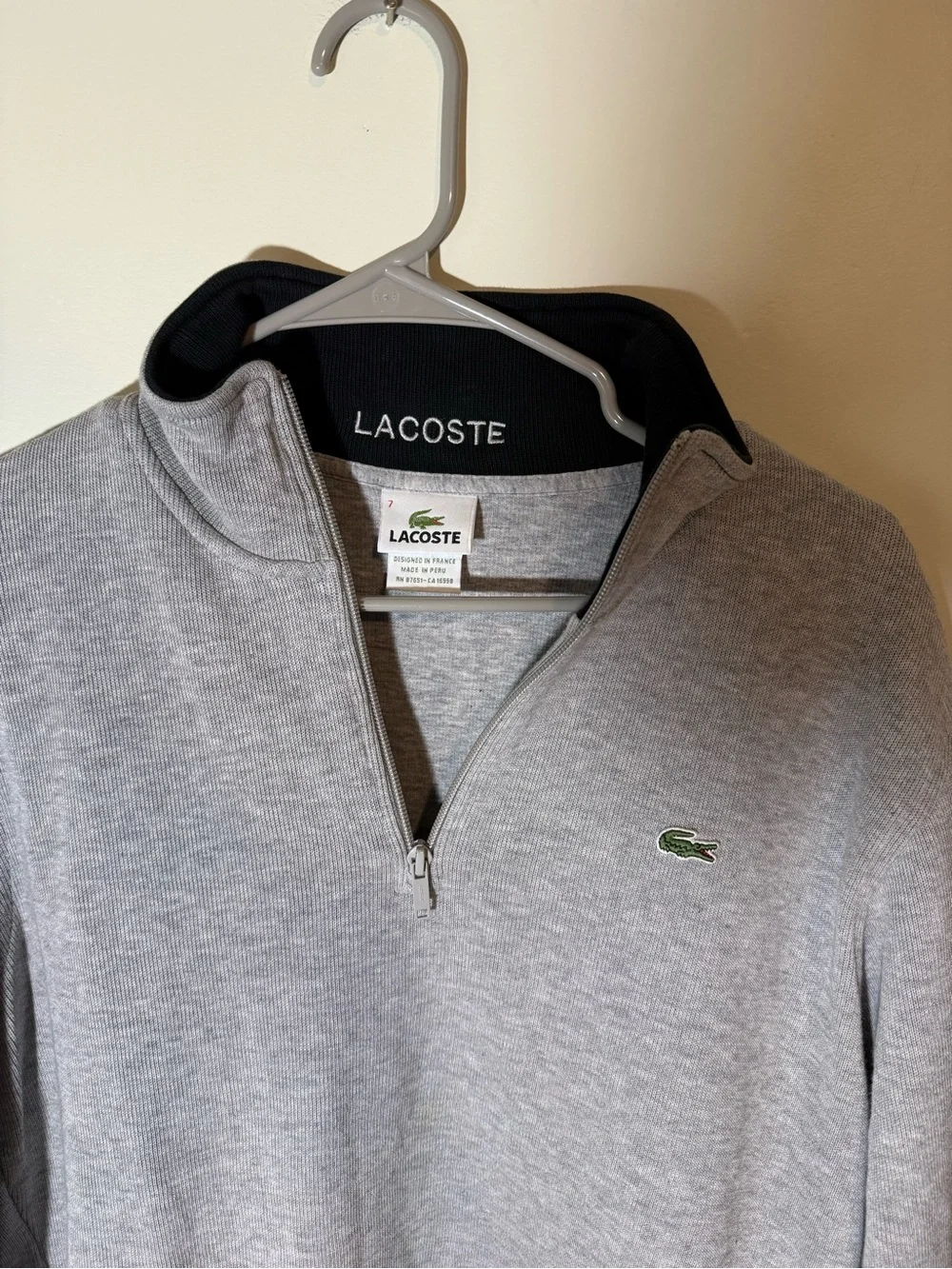 Lacoste Men’s Light Grey Half-Zip Sweater with Green Croc